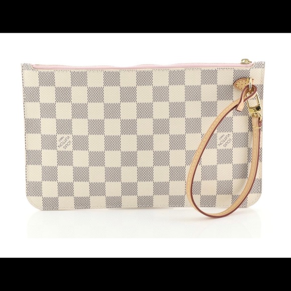 Louis Vuitton wristlet - Picture 1 of 5
